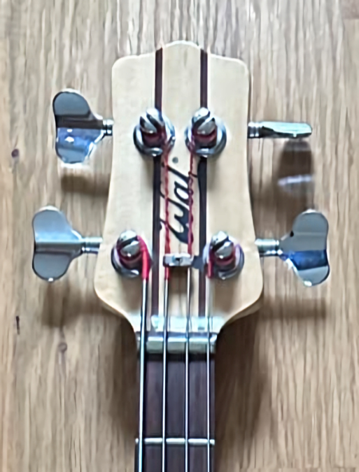 JD1983.headstock-front.jpg