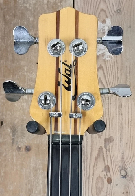 PB1113.headstock-front.jpg