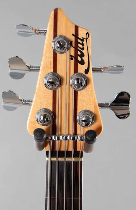 W2756.headstock-front.jpg