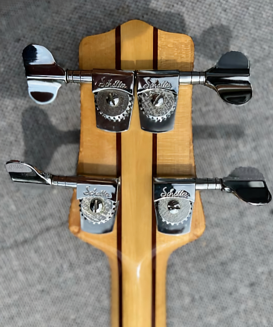 W2759.headstock-rear.jpg