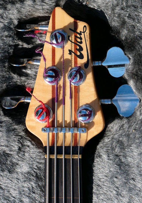 W3644.headstock-front.jpg