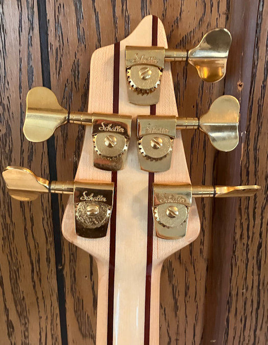 W3943.headstock-rear.jpg