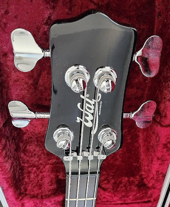 W4192.headstock-front.jpg